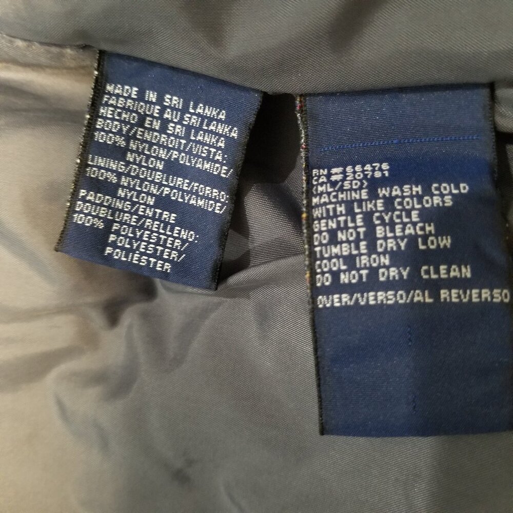 Tommy Hilfiger puffer jacket, size M in blue (or maybe dark gray) - Picture 15 of 16